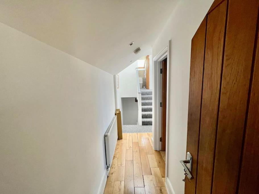 Lovely Two Bed Flat Londres Extérieur photo
