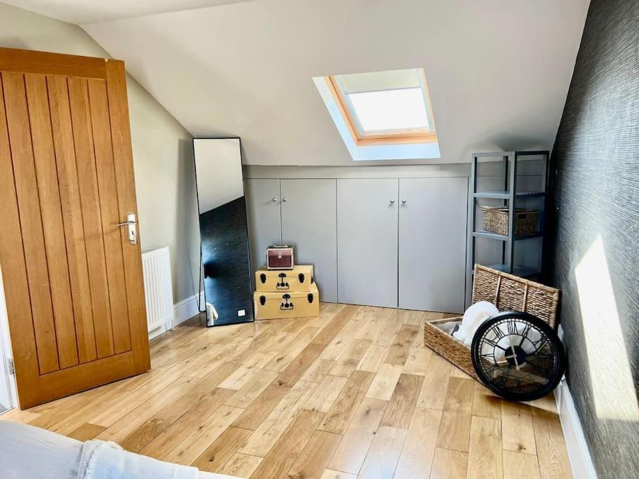 Lovely Two Bed Flat Londres Extérieur photo